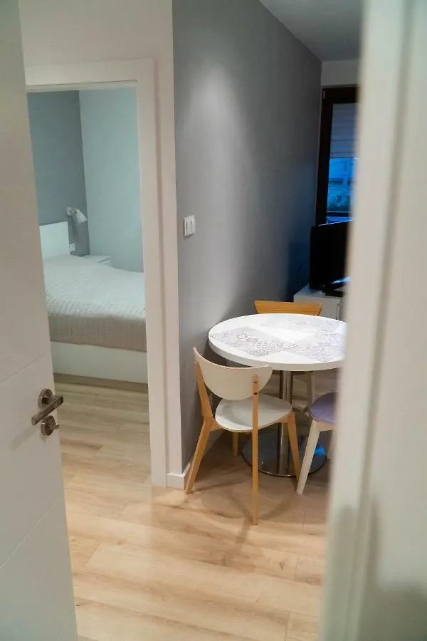 Incity Apartaments Warszawa 0*,